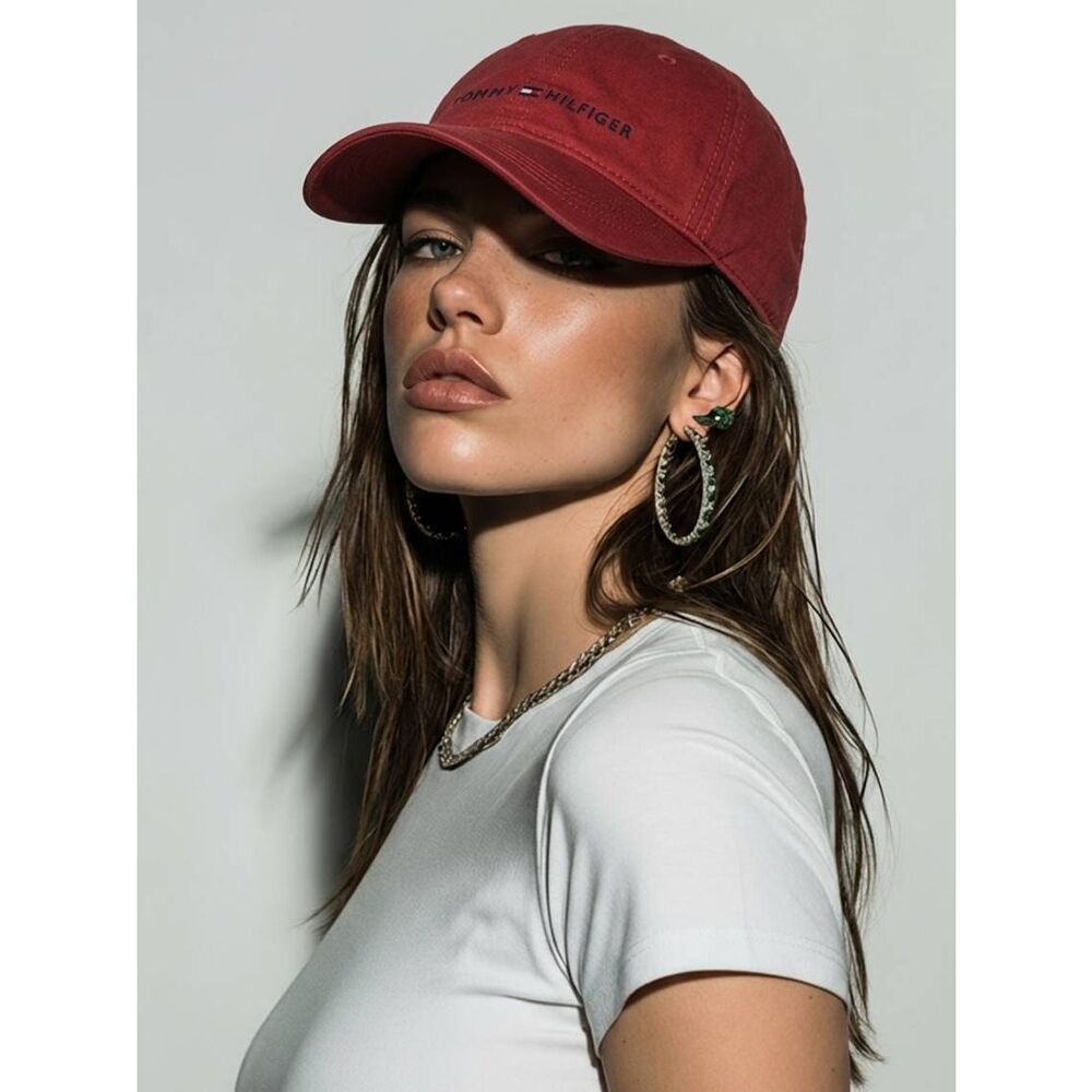 🔸️NWT Tommy Hilfiger Red Logo Unisex Adjustable Baseball Hat One Size